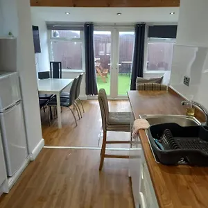  Apartment Modern With Roof Garden Close To Centre
